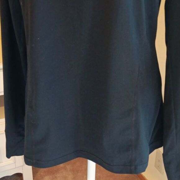 Fabletics Phoenix High Neck Long Sleeve Top. - Picture 5 of 13